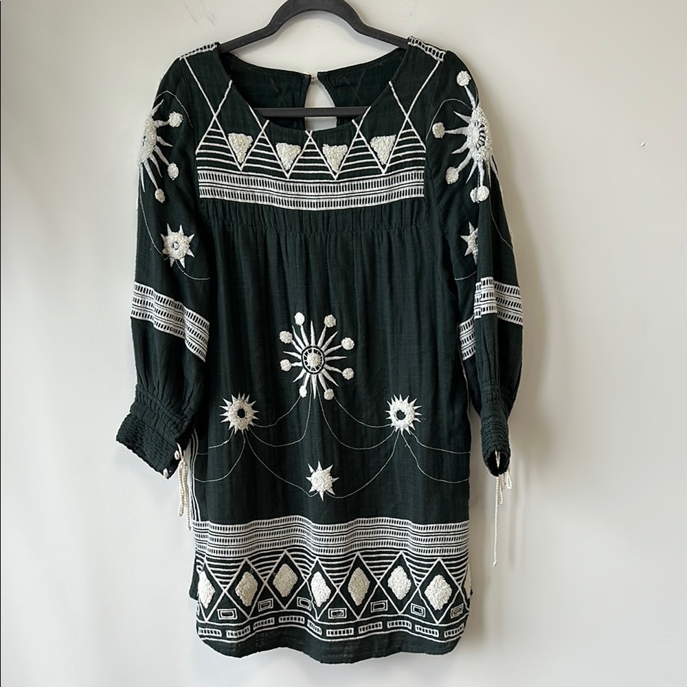 Free People New Romantics Sz Small Gray Cream Embroidered Tunic Dress